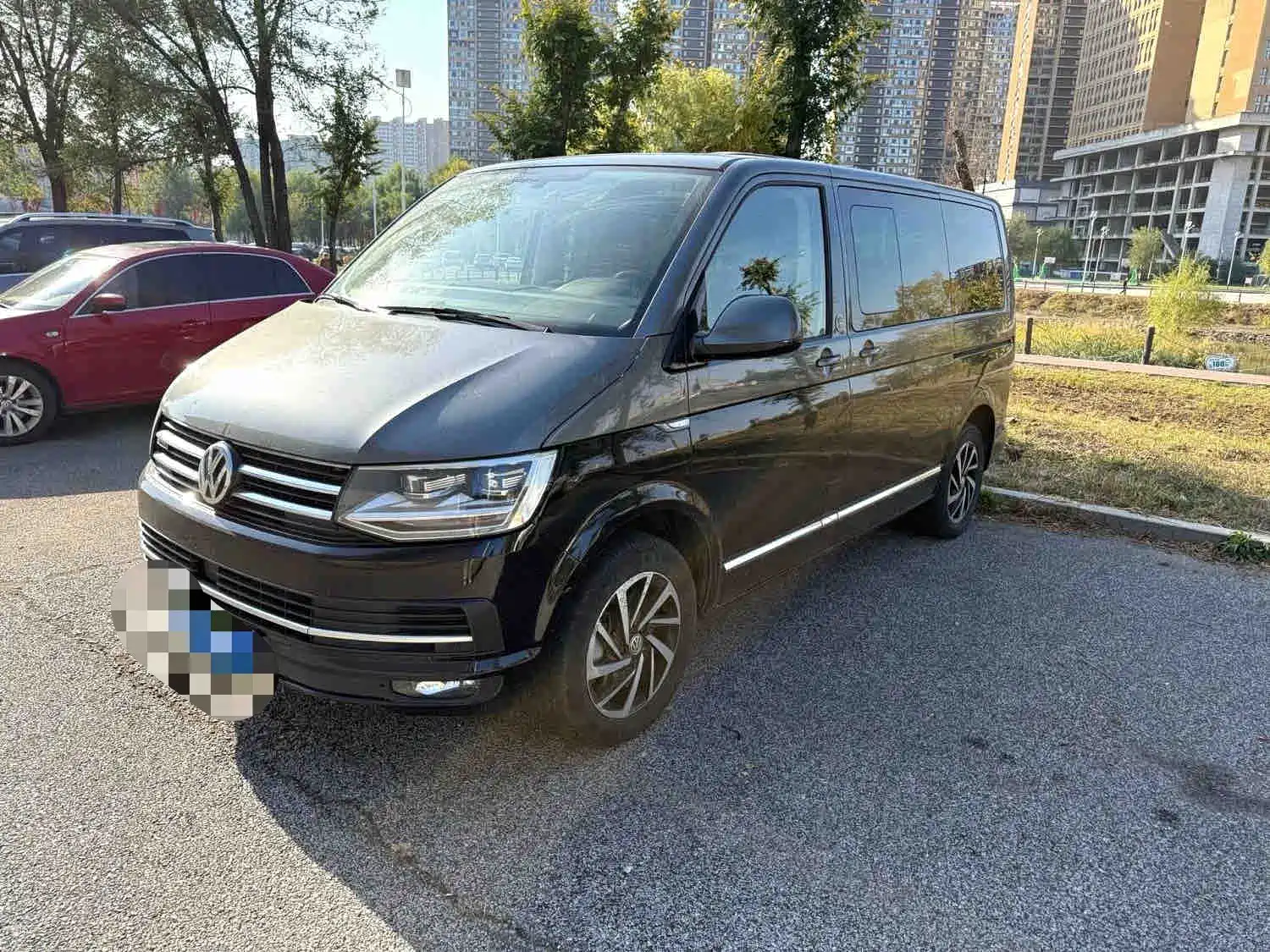 Photo 1 - Volkswagen Multivan