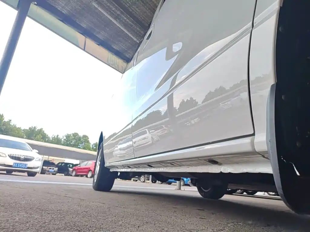 Фото 21 - Dongfeng Fengxing Lingzhi PLUS