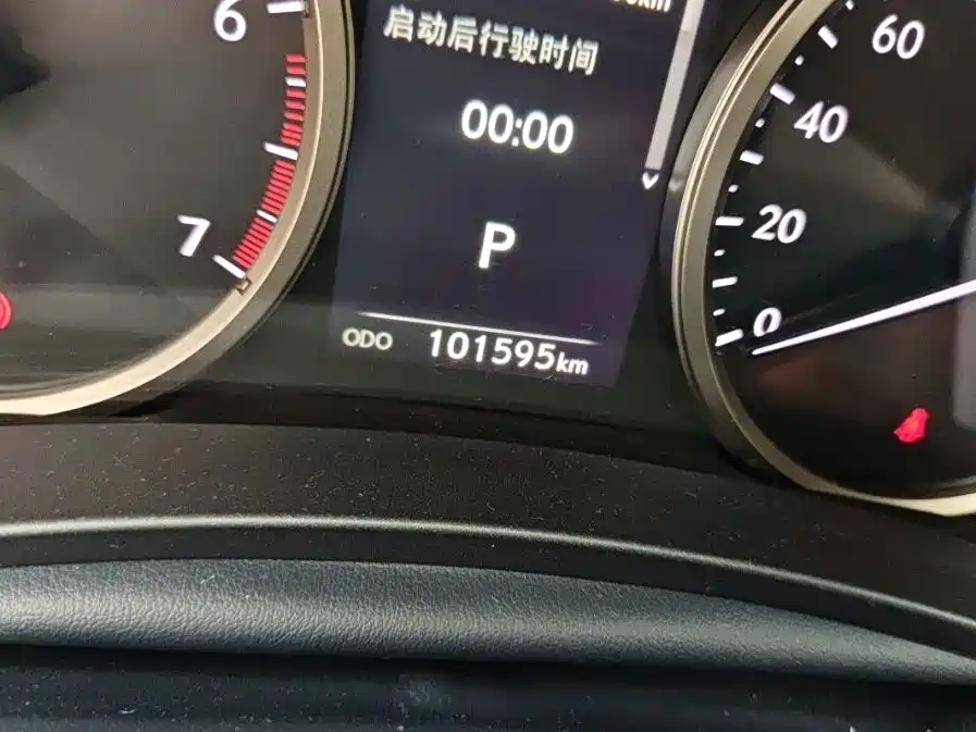 Фото 37 - Lexus NX