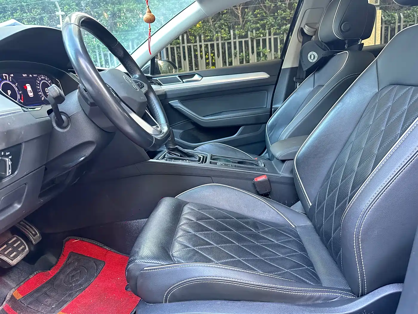 VOLKSWAGEN MAGOTAN GTE PLUG IN HYBRID