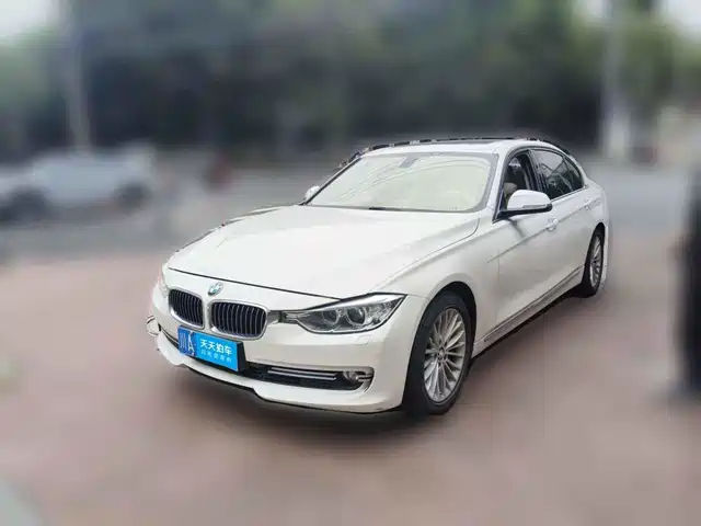 BMW 3 Series 2013 320Li Luxury Design Package — фото 1