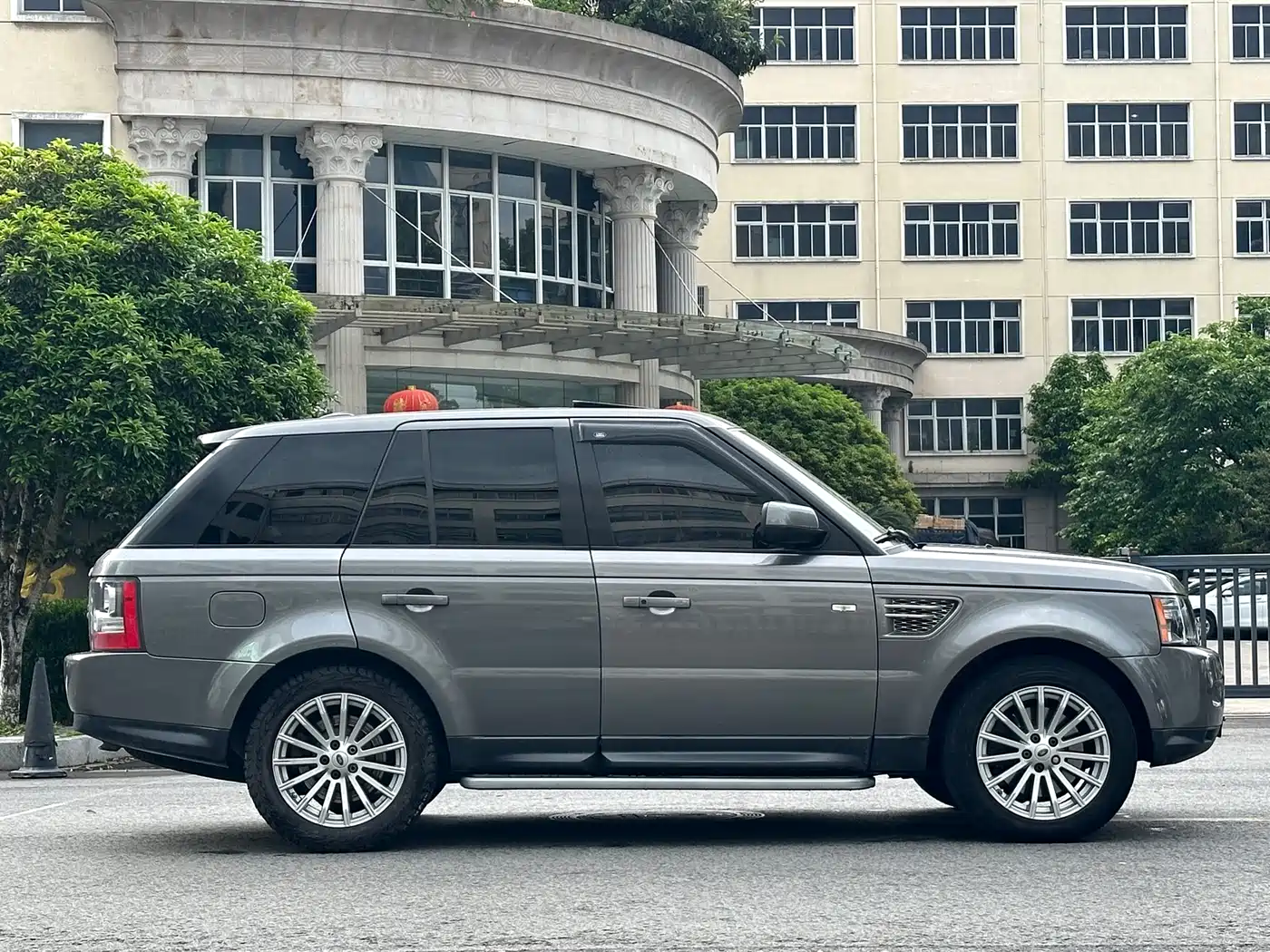 Land Rover Range Rover Sport 2010 3.6 TDV8 HSE Diesel фото 8
