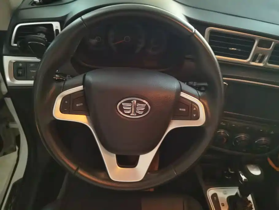 FAW Junpai D60 2015 2015 1.8L Auto Premium