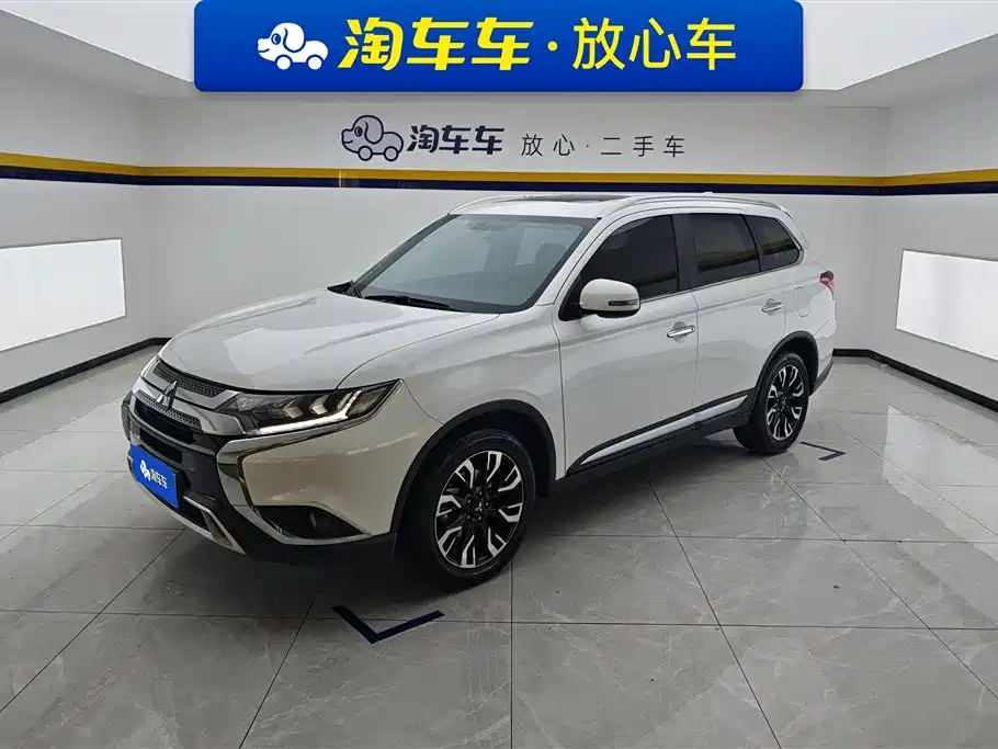 Mitsubishi Outlander 2020 2.4L 4WD Luxury 5-seater