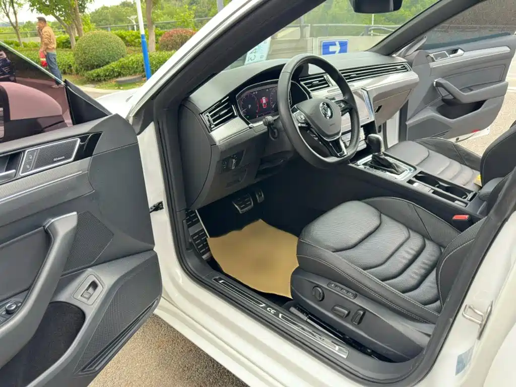 Фото 21 - Volkswagen CC