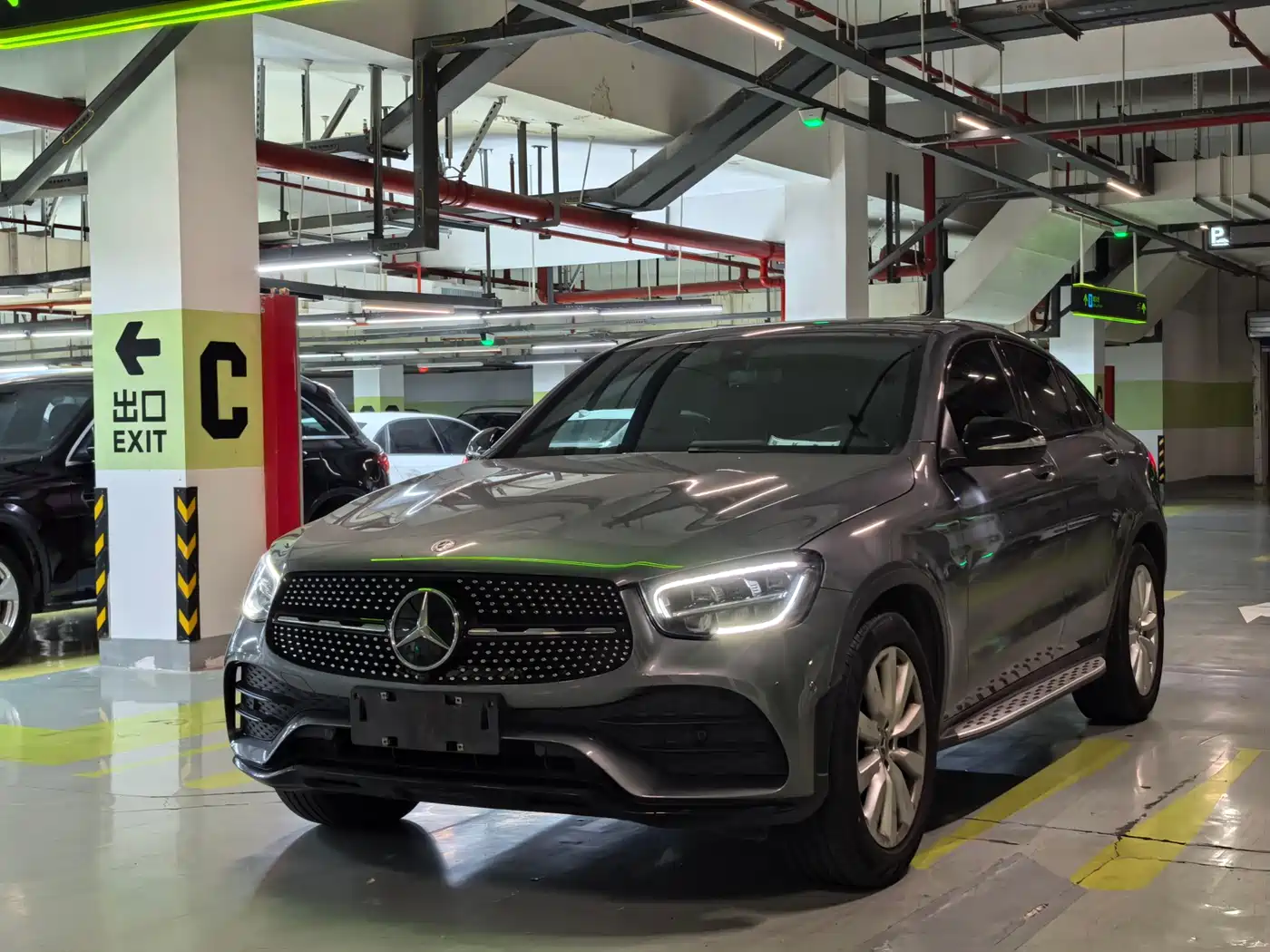 Mercedes-Benz GLC Coupe 2020 GLC 260 4MATIC Coupe SUV