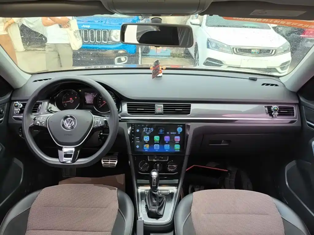 Volkswagen C-TREK 2017 2017 230TSI DSG Comfort