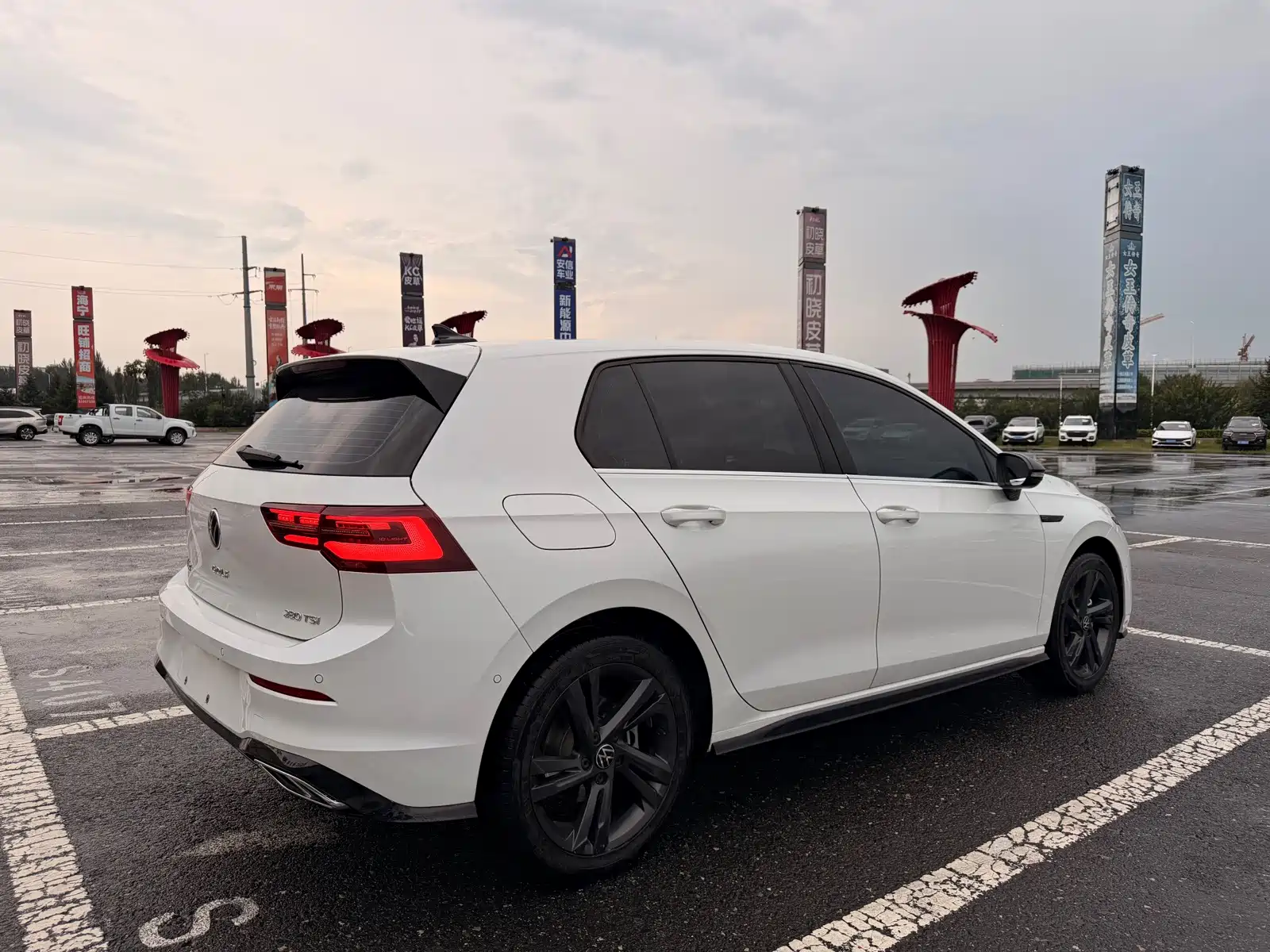 Фото 4 - Volkswagen Golf