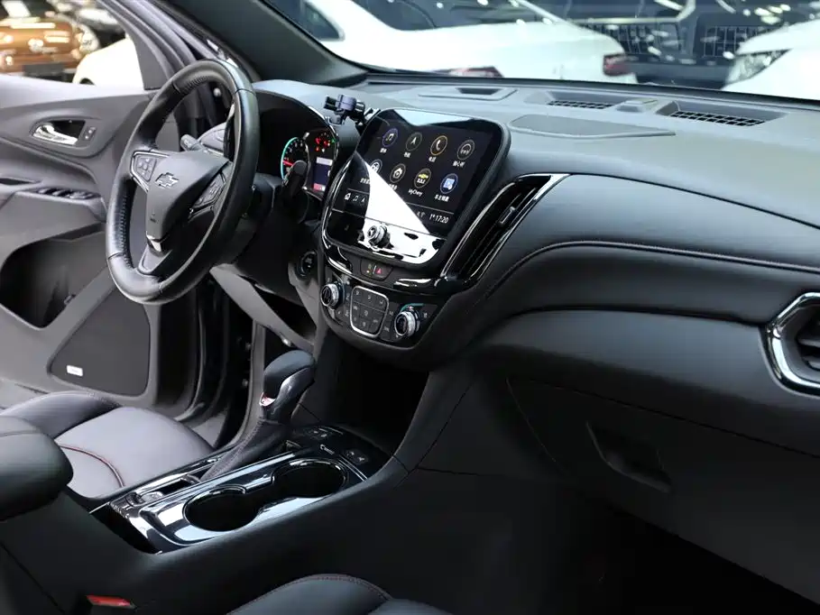 Chevrolet Equinox 2022 Mild Hybrid 550T RS 4WD Intelligent Defense Edition фото 16