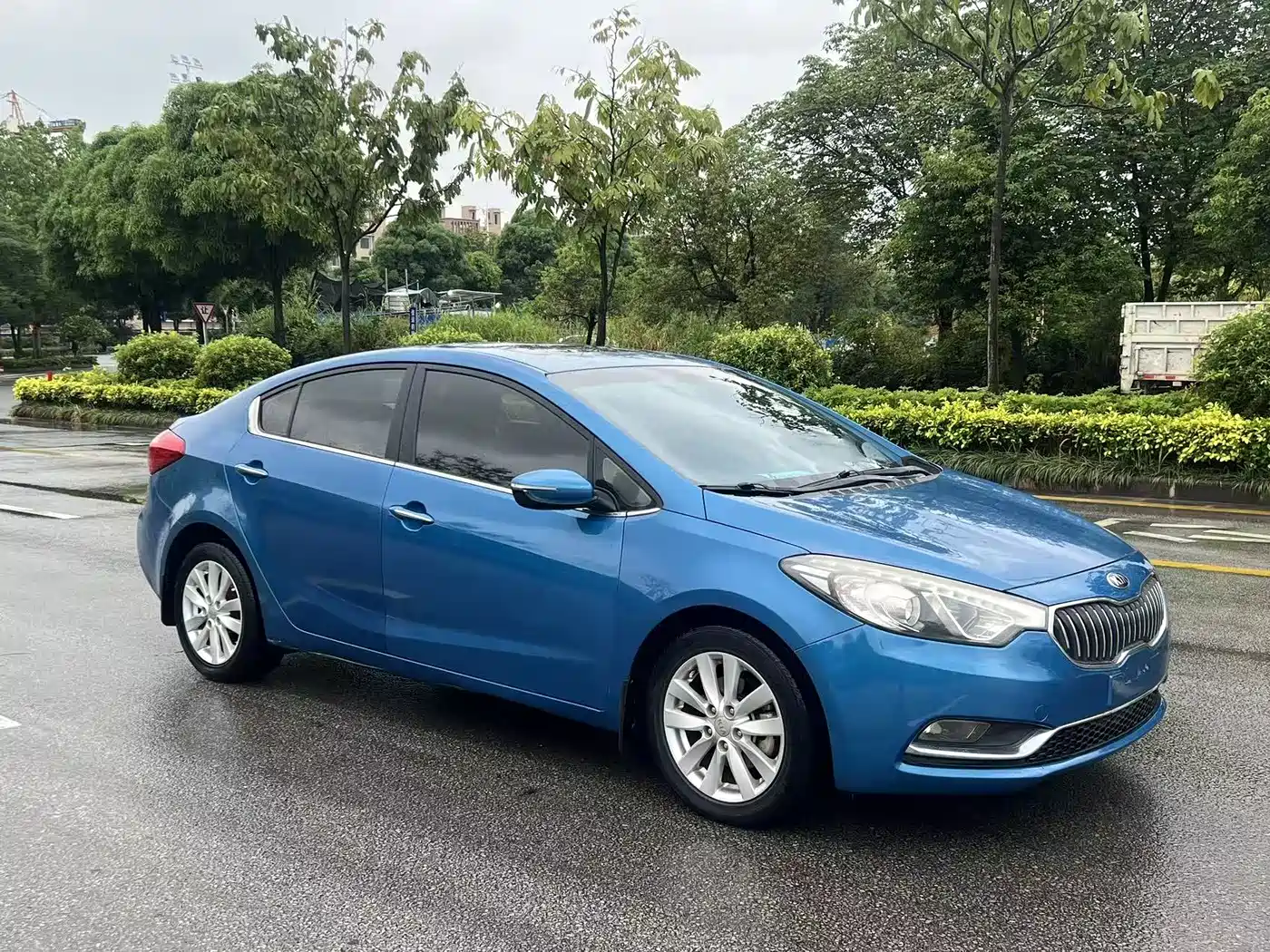 Kia K3 2013 1.6L Automatic GLS фото 3