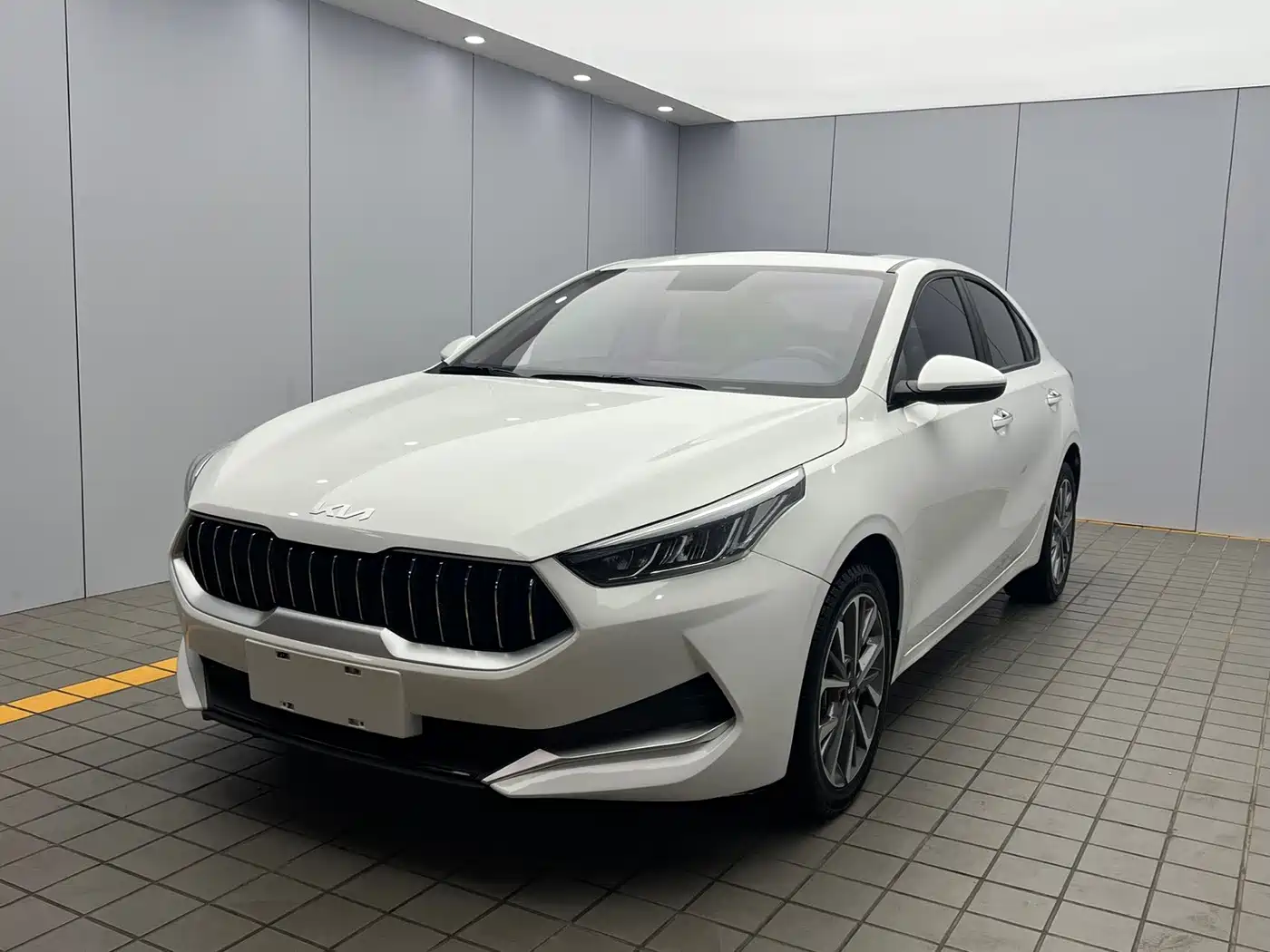 Kia Kia K3 2021 Facelift 1.5L CVT Youth Edition