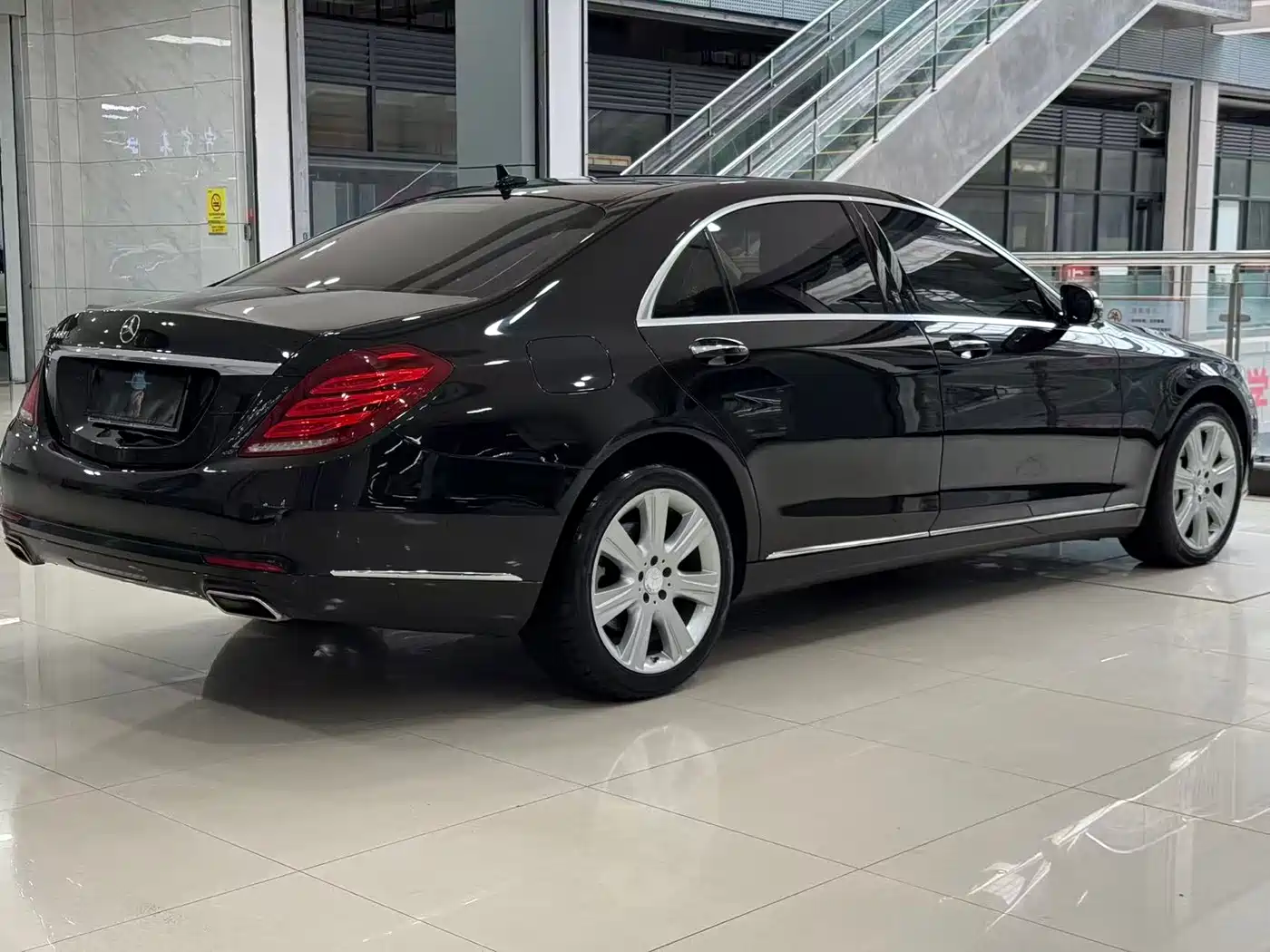Mercedes-Benz S-Class 2014 S 400 L Luxury фото 11