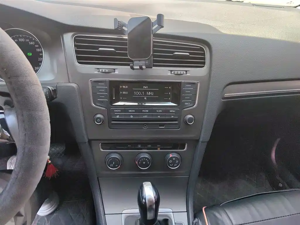 Volkswagen Golf 2015 1.4TSI Automatic Comfort фото 6