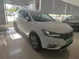 Фото 22 - Roewe RX5