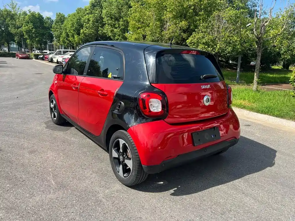 smart forfour 2018 2018 1.0L 52kW Passion Edition