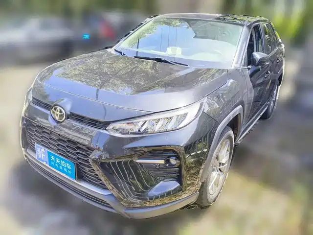 Toyota Wildlander 2021 2.0L CVT 2WD Luxury Edition — фото 1