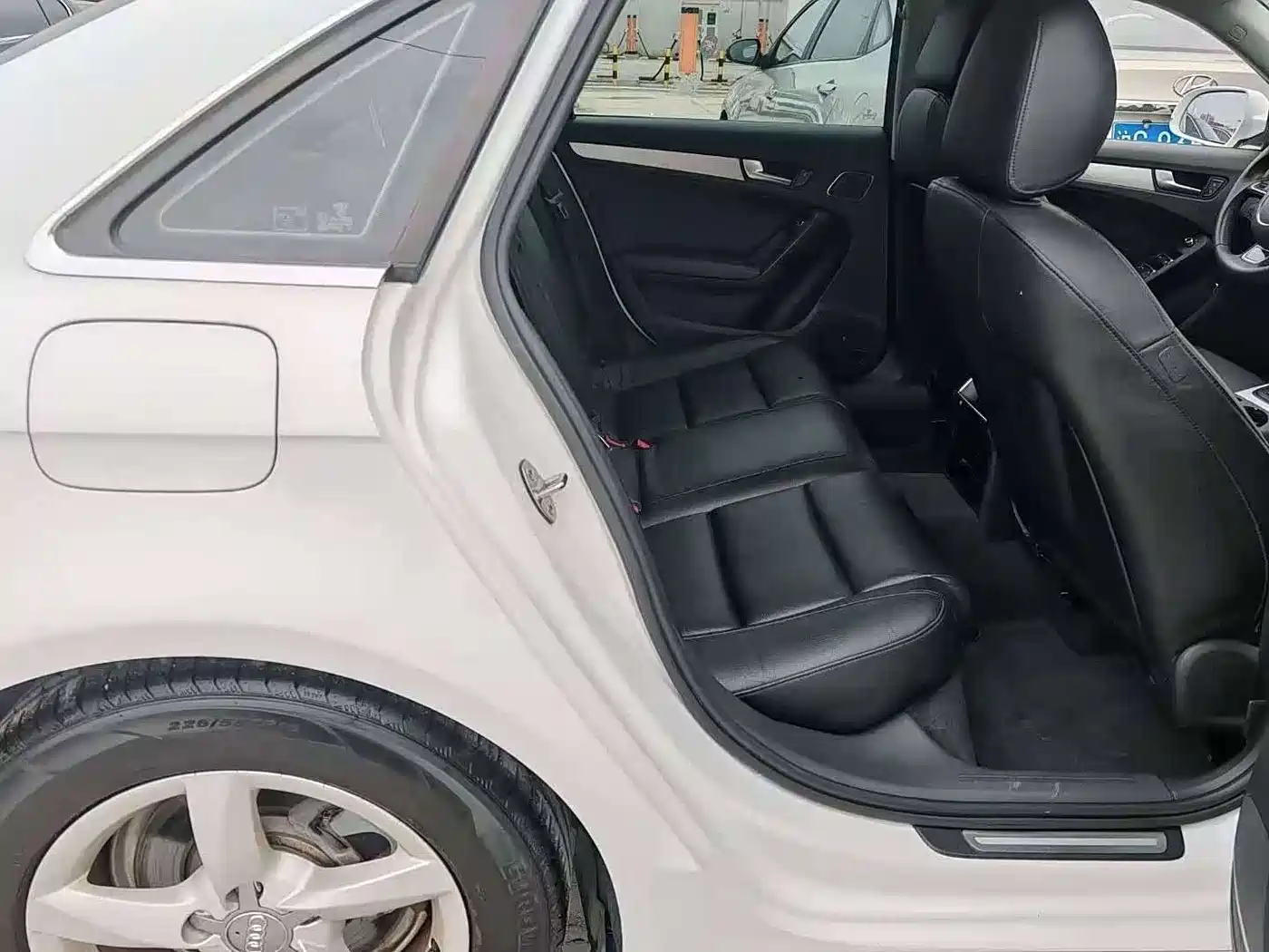 Audi A4L 2013 35 TFSI Automatic Standard фото 6