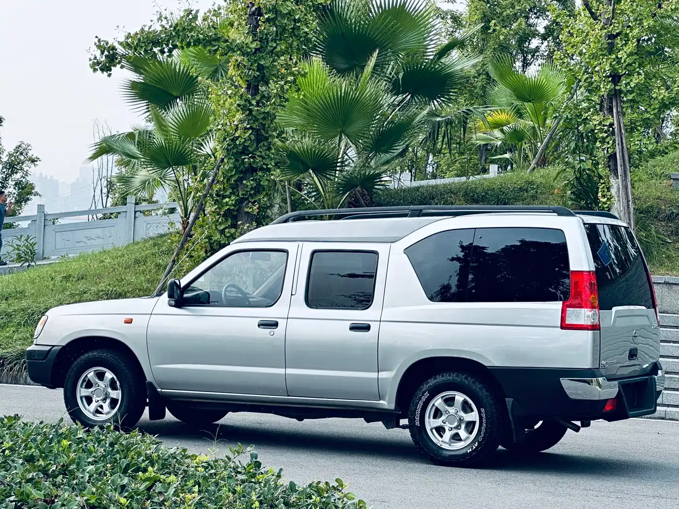 Dongfeng Ruiqi 2017 2015 2.5T Elite Edition Diesel 2WD Luxury ZD25TCI