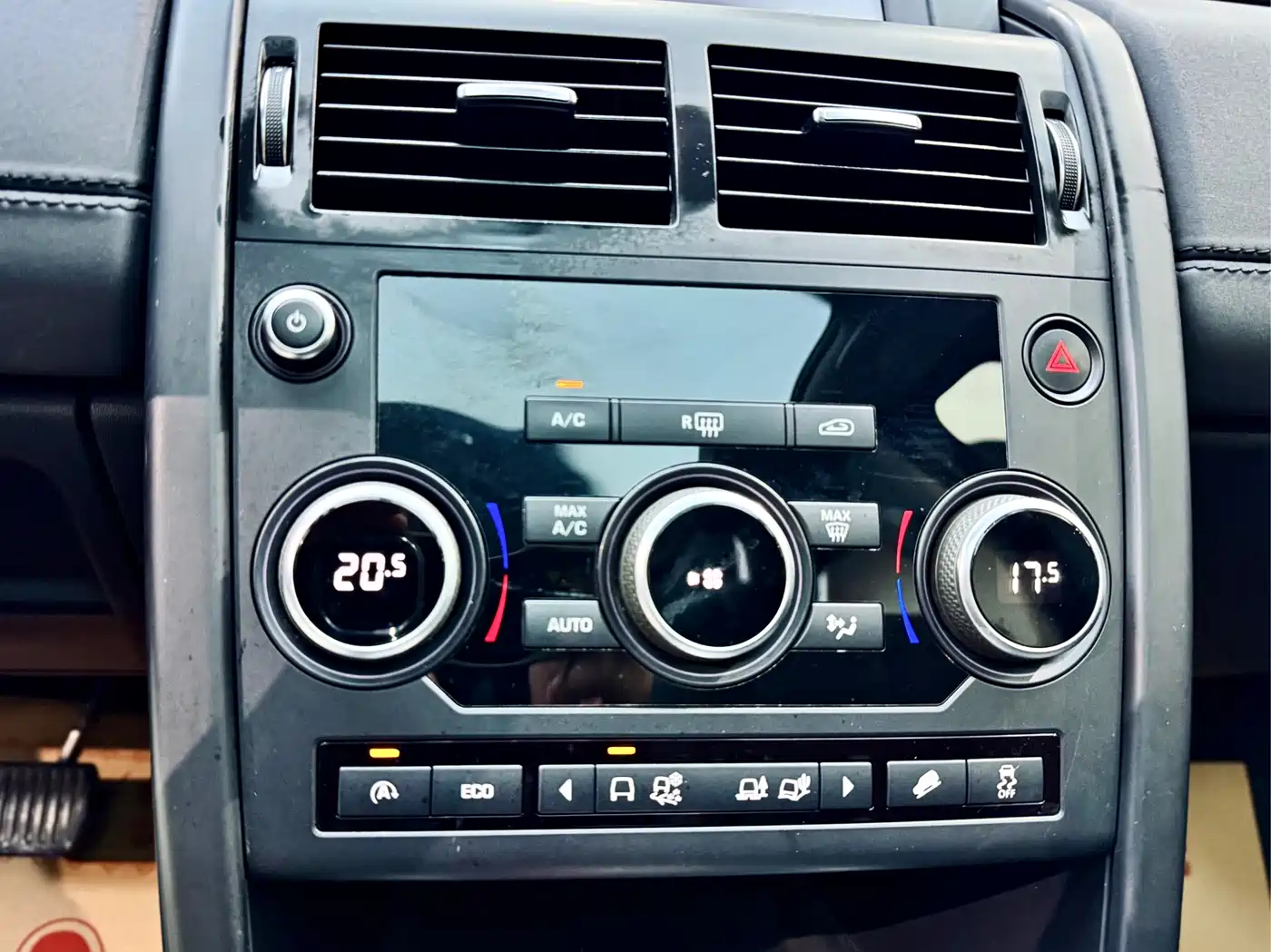 Land Rover Discovery Sport 2016 2.0T S фото 14