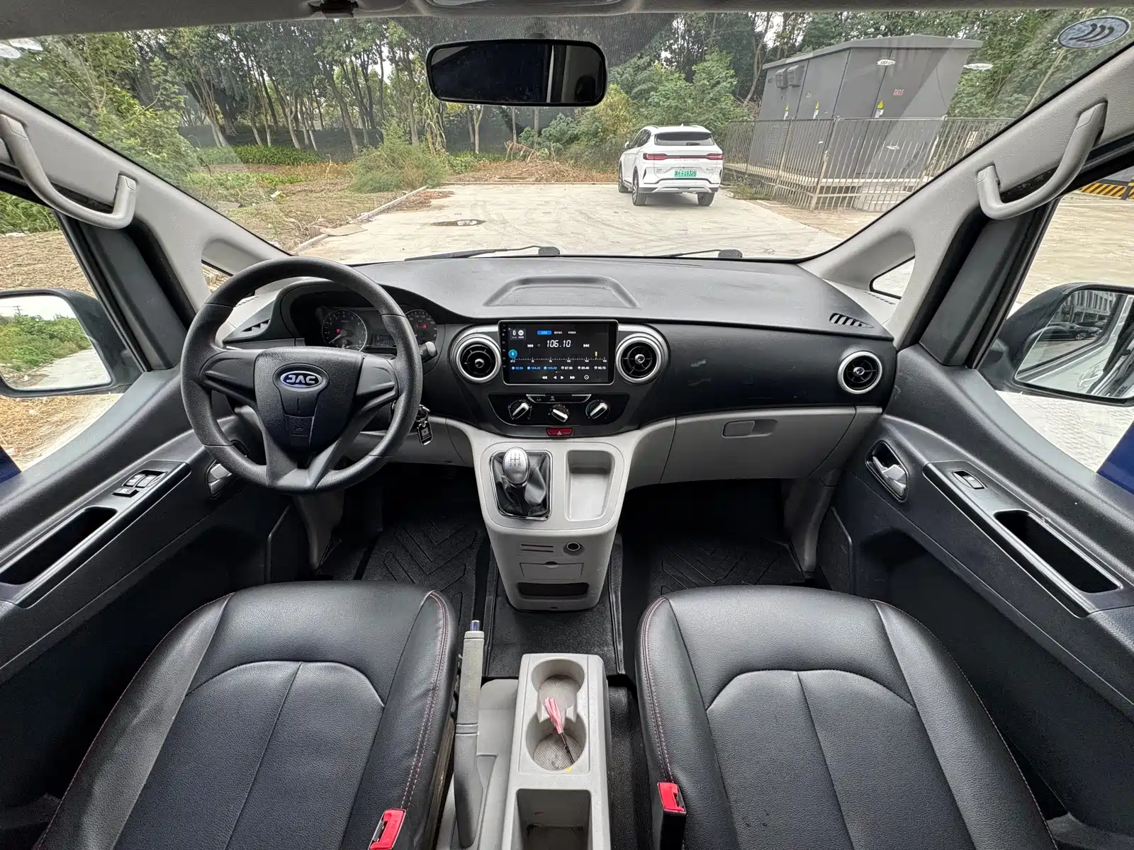 Фото 8 - JAC Refine M3