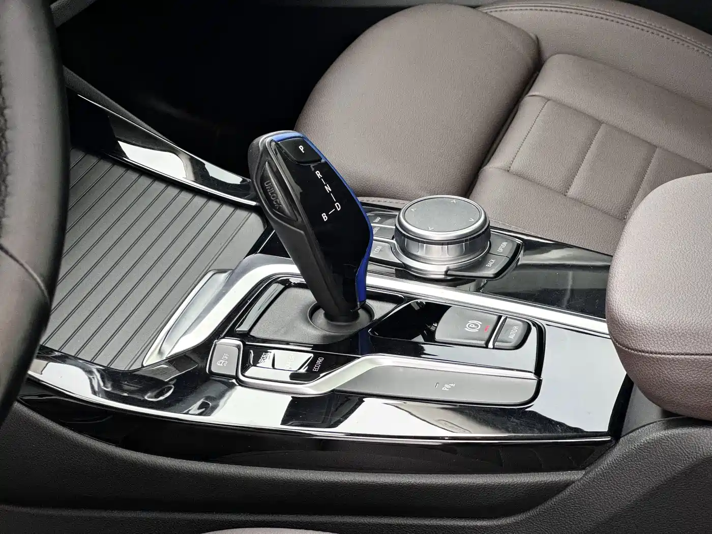 BMW iX3 2021 2021 Facelift Leading