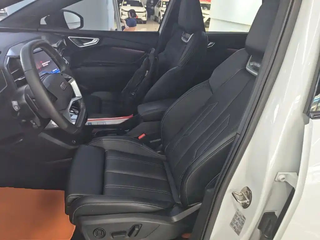 Photo 15 - Audi Q4 e-tron