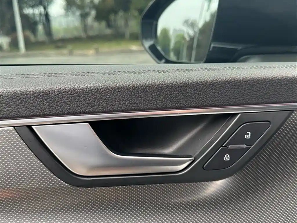 Audi A6L 2021 45 TFSI Exclusive Sport фото 17