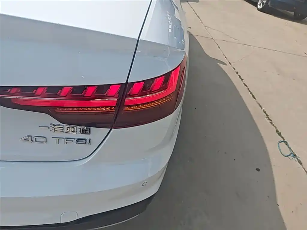 Audi A4L 2023 40 TFSI Luxury Sport фото 8