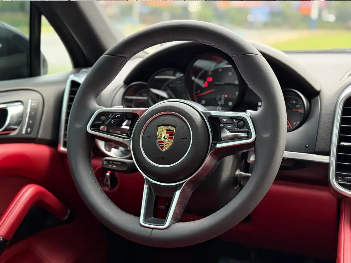 Porsche Cayenne 2014 Cayenne Platinum Edition 3.0T фото 14