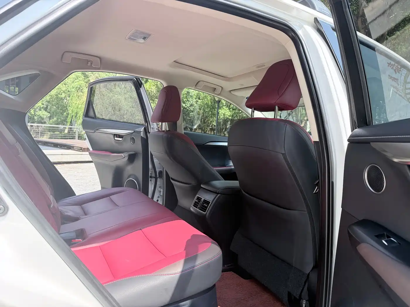 Photo 11 - Lexus NX