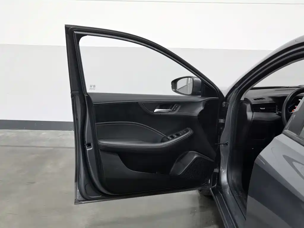 Photo 8 - Roewe i5