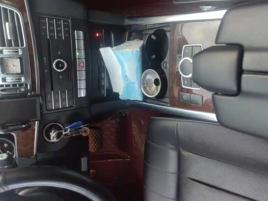Mercedes-Benz E-Class 2015 Facelift E 200 L фото 16