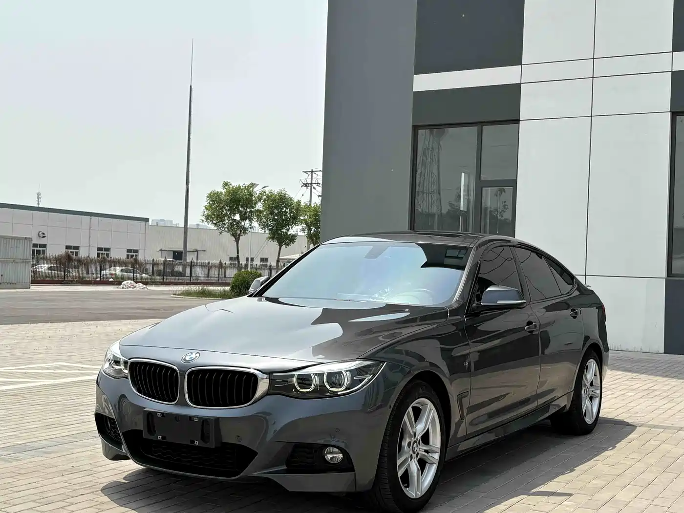 BMW 3 Series GT 2020 320i M Sport Package фото 3
