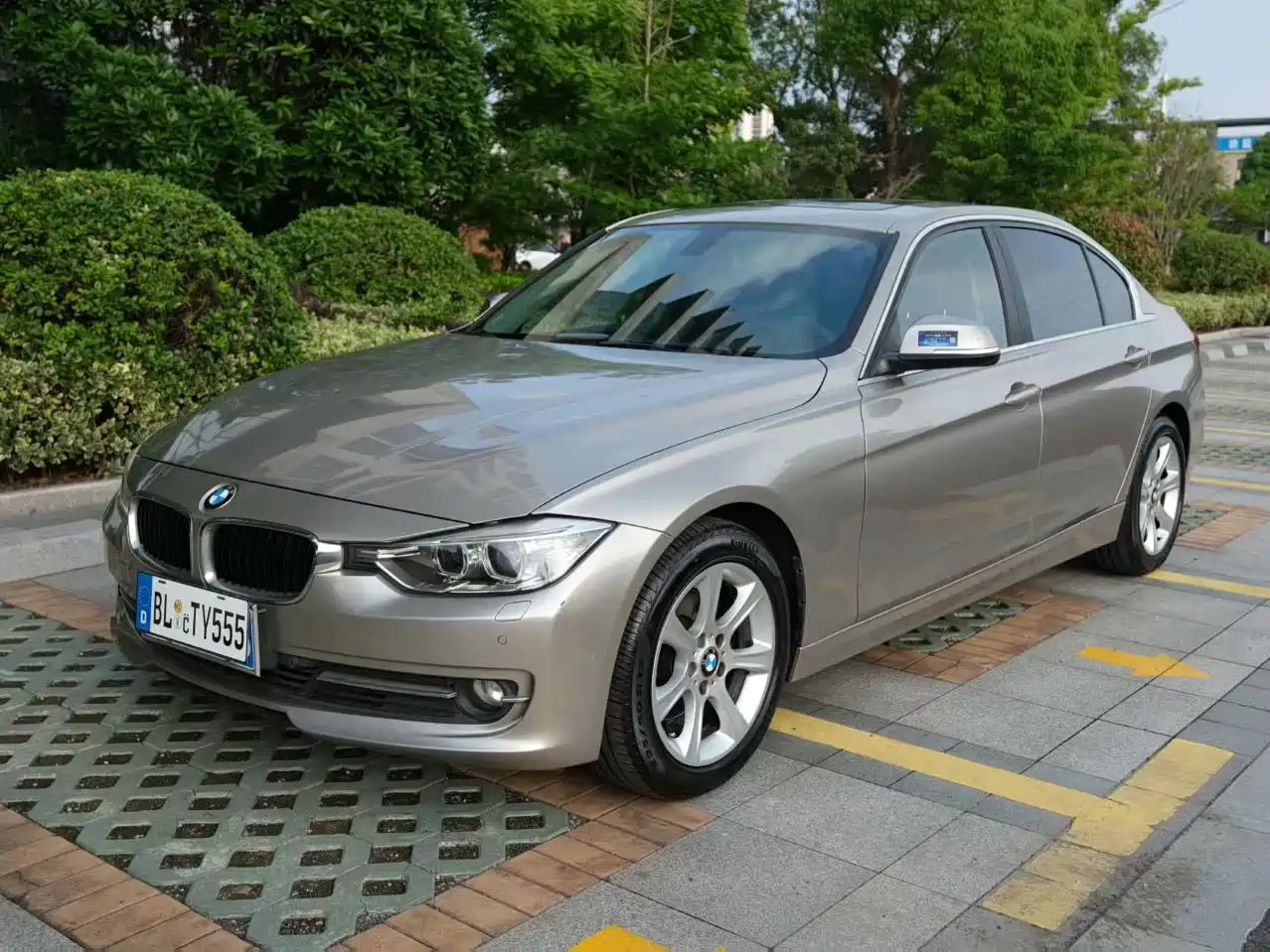 BMW 3 Series 2015 328Li Fashion