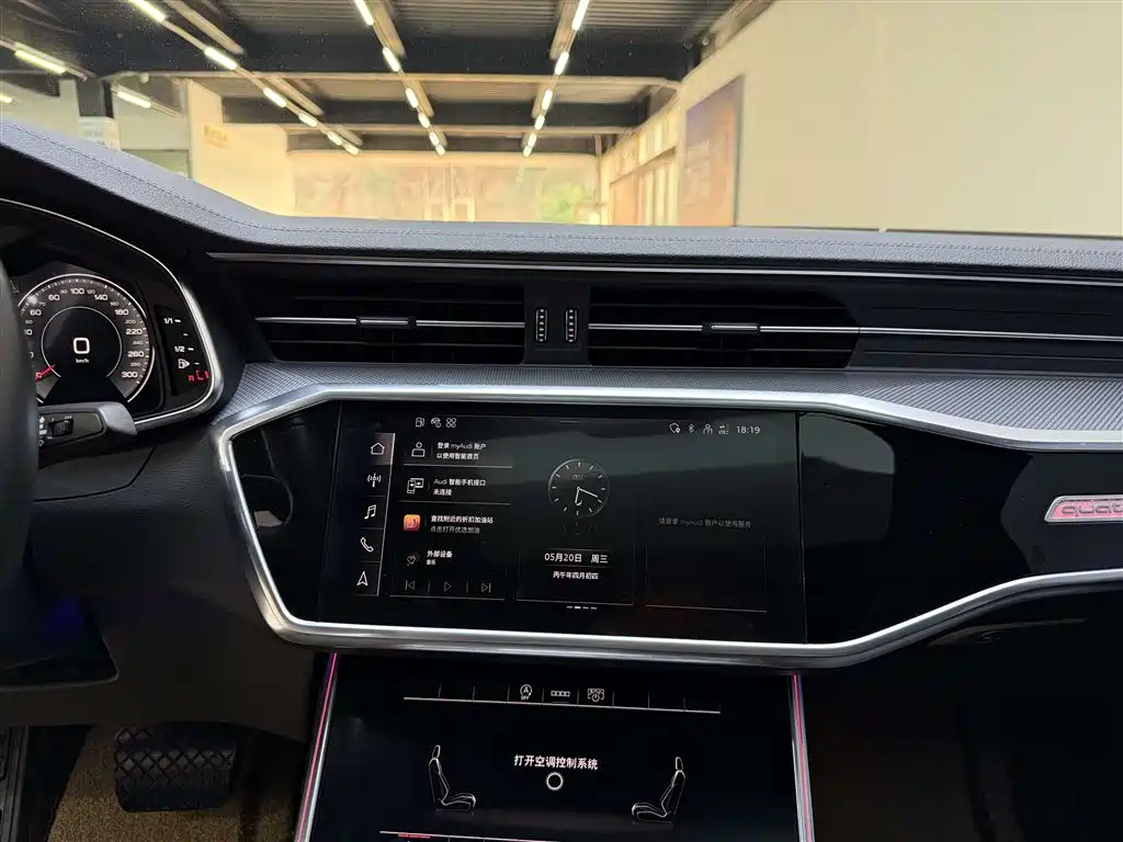 Audi A6L 2021 45 TFSI Exclusive Sport фото 8