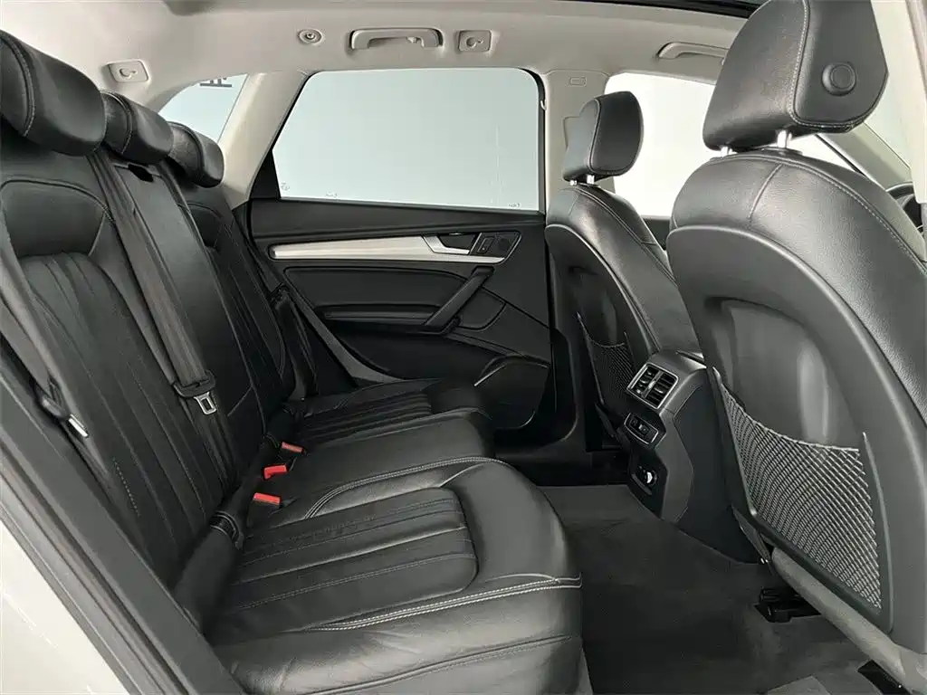 Audi Q5L 2020 40 TFSI Prestige Fashion фото 7