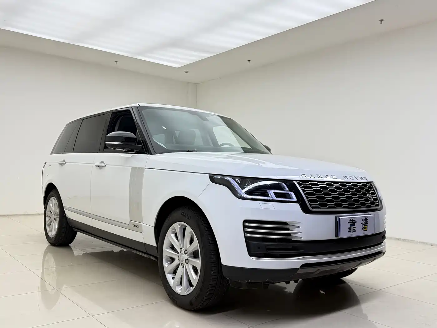 Land Rover Range Rover 2016 3.0 SC V6 Vogue LWB фото 2