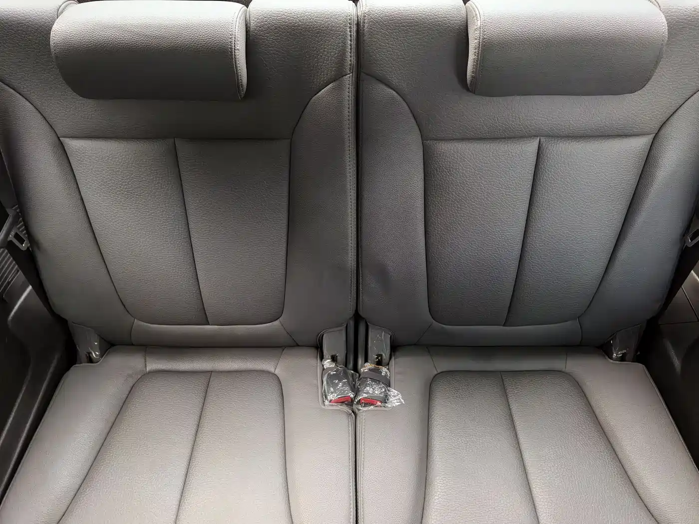 Hyundai Santa Fe Classic 2010 2.4 Luxury 7-Seater AWD фото 12