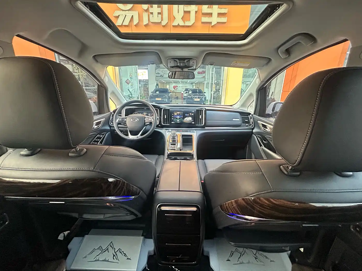 GAC Trumpchi Trumpchi M8 2023 Leading Series 390T Luxury Edition фото 17