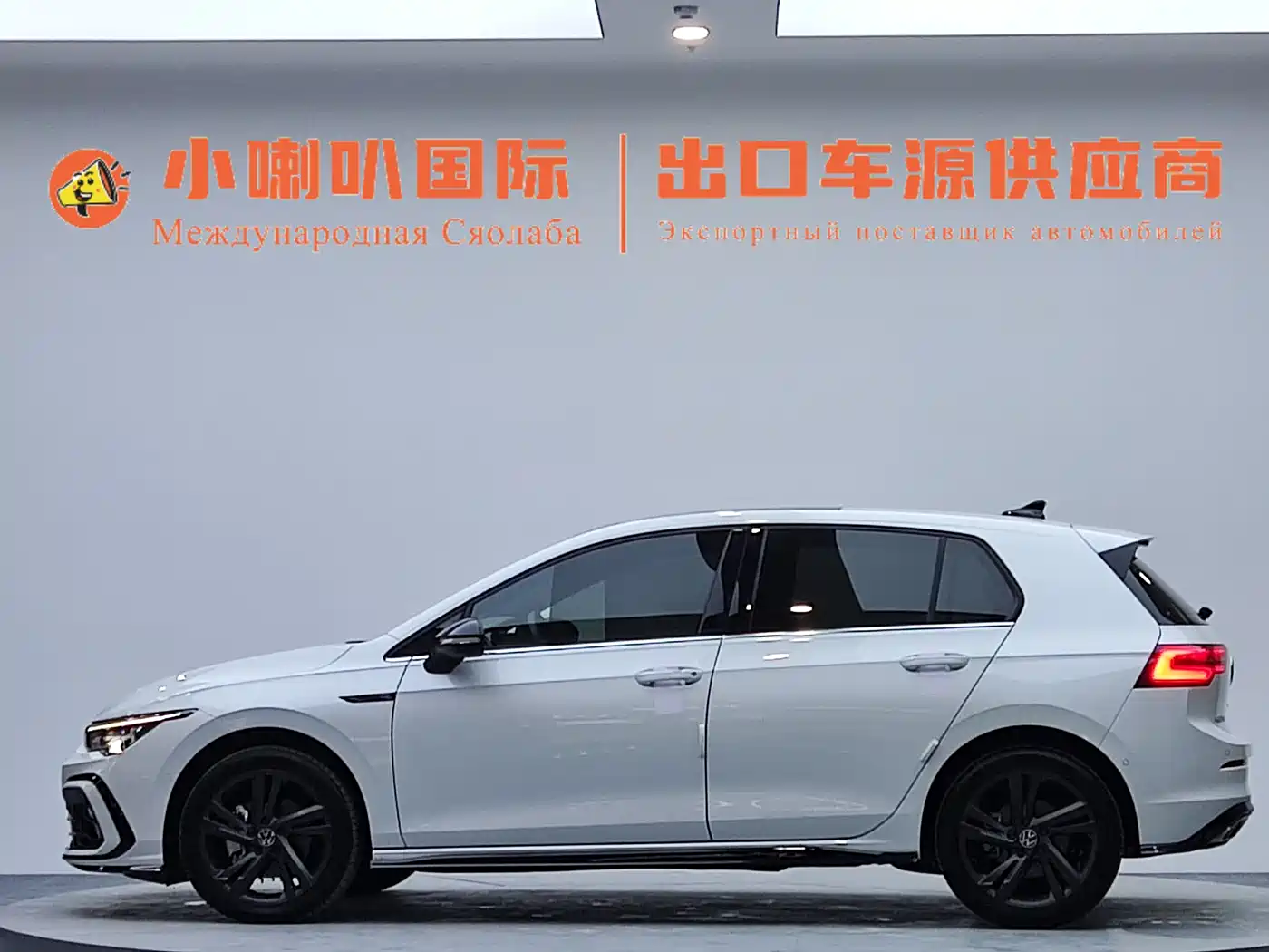 Volkswagen Golf 2023 280TSI DSG R-Line Lite фото 4
