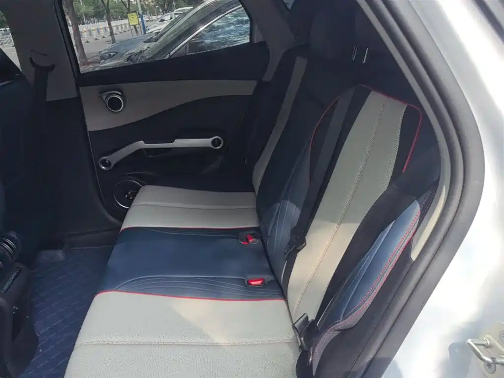 BYD Yuan PLUS 2022 510KM Premium фото 17