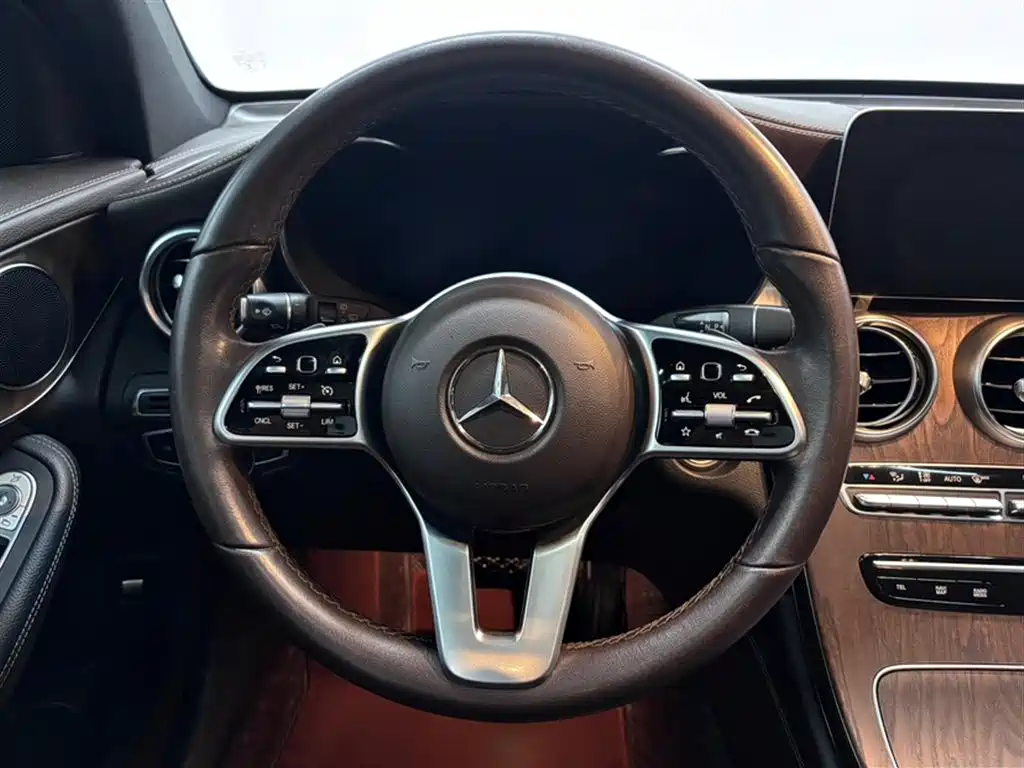 Mercedes-Benz GLC 2020 Facelift GLC 300 L 4MATIC Dynamic фото 9
