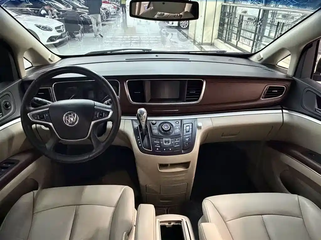 Buick GL8 2017 25S Luxury China V фото 8