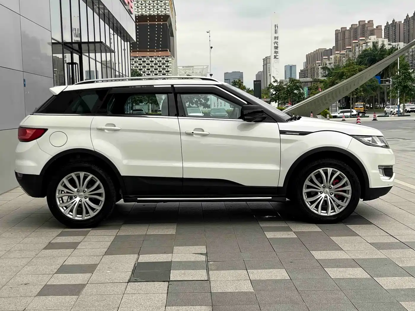 Landwind X7 2016 2015 2.0T Panoramic Flagship Edition
