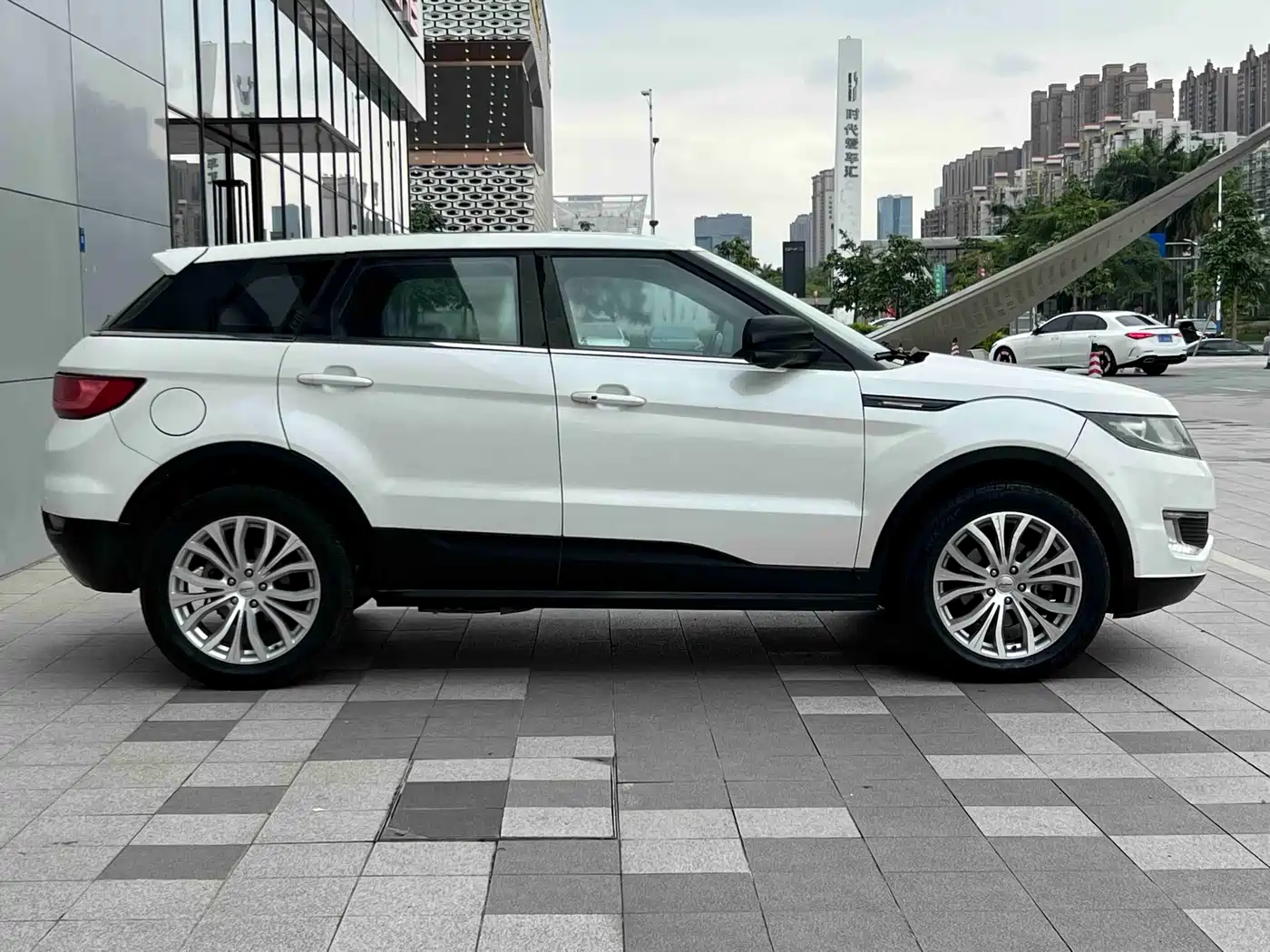 Landwind X7 2016 2016 2.0T Panorama Luxury