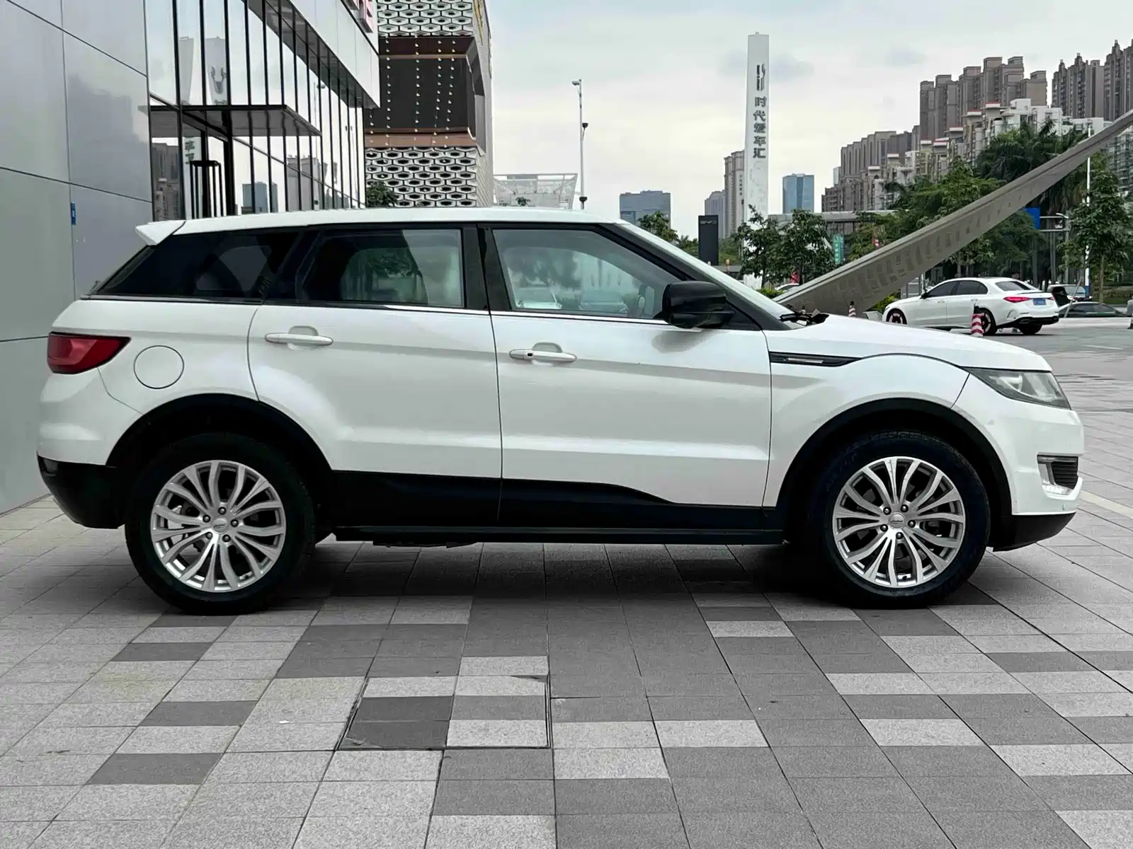 Фото 9 - Landwind X7