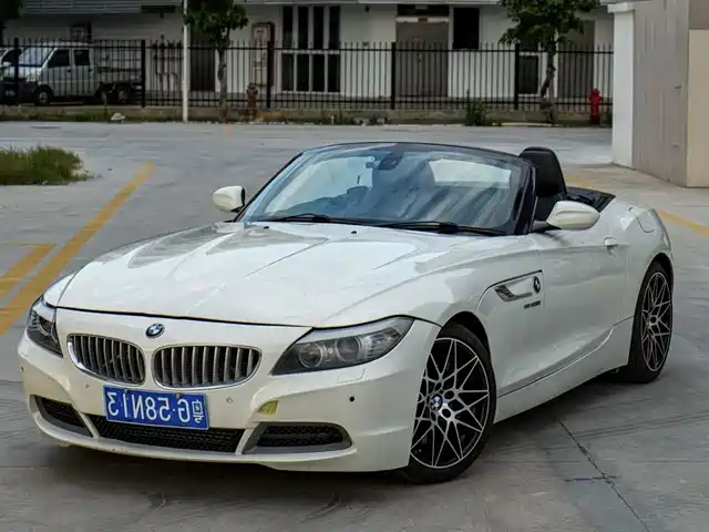  BMW BMW Z4 2010 sDrive35i Luxury Model