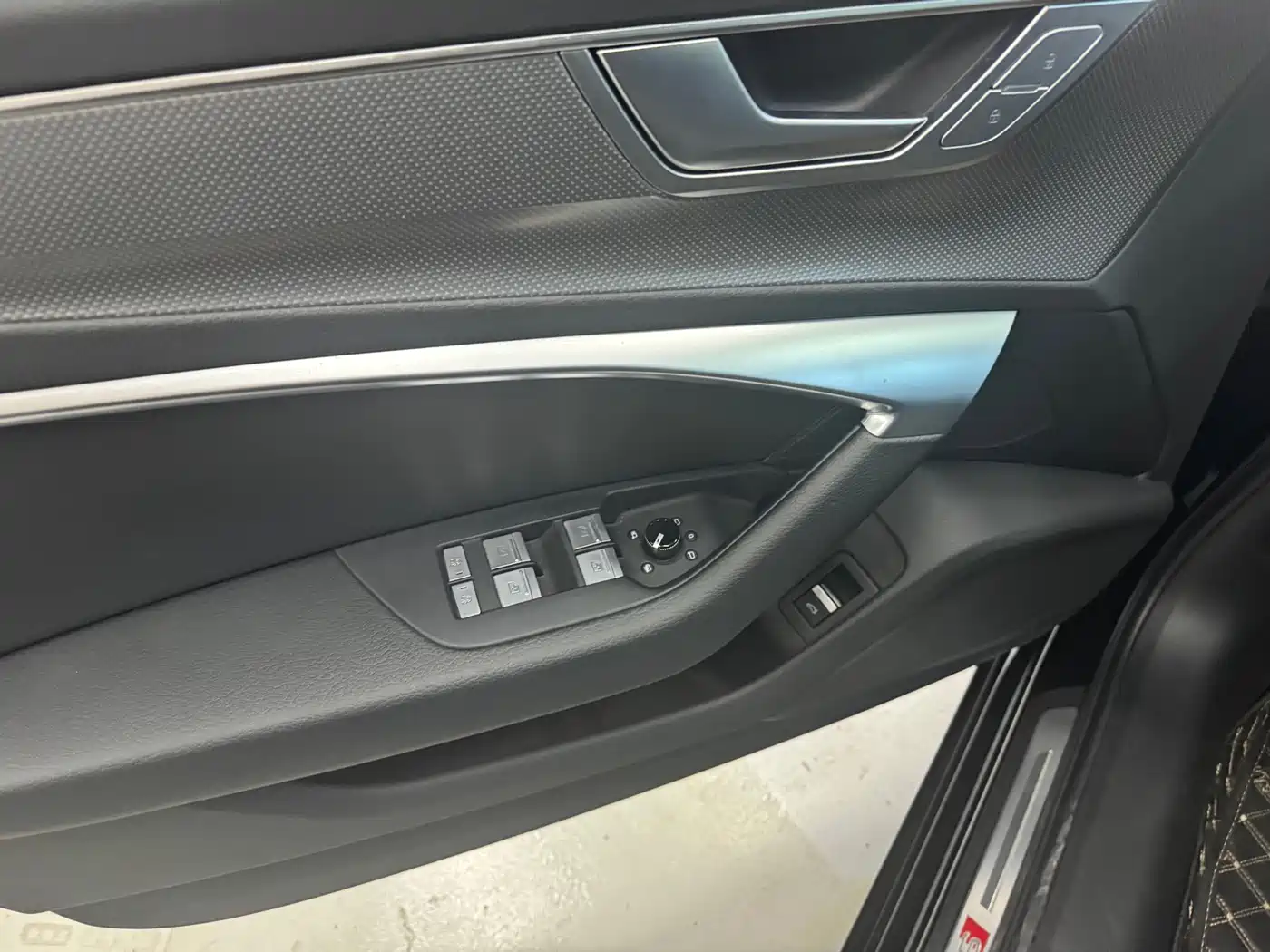 Audi A6L 2024 40 TFSI Luxury Dynamic фото 18