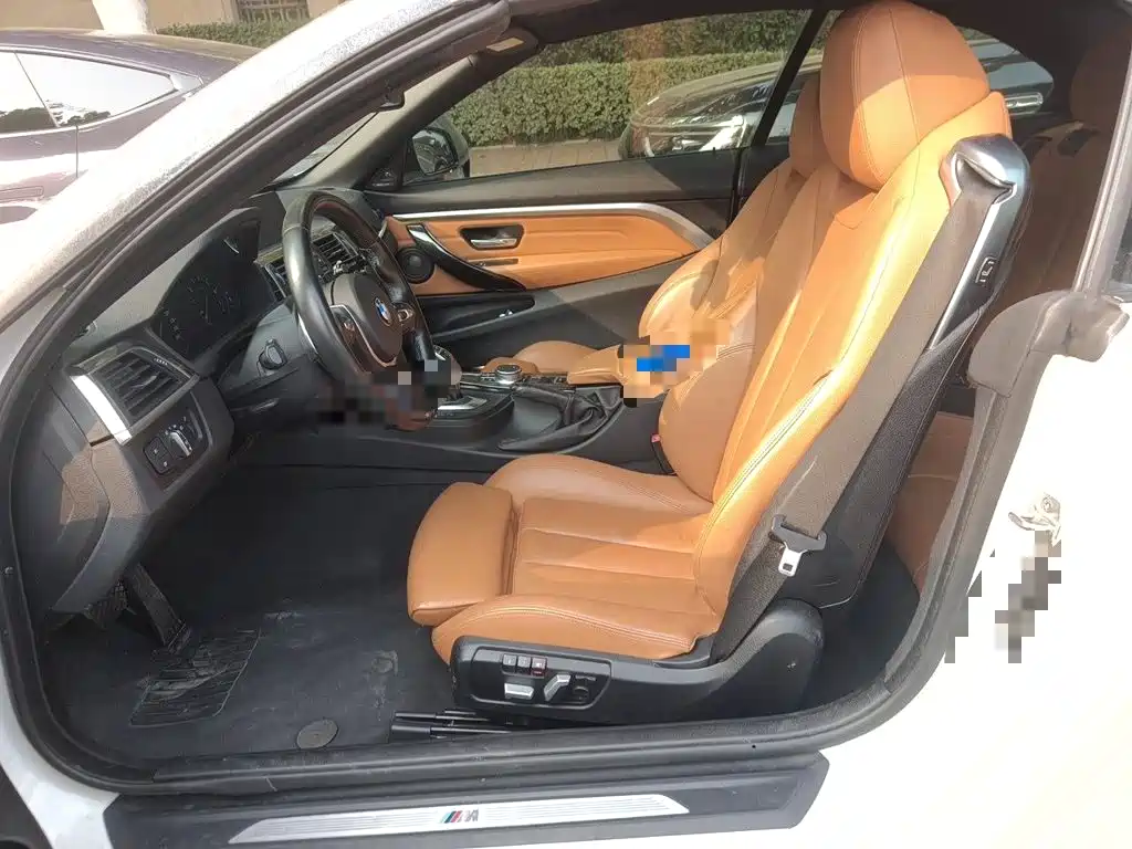 Photo 8 - BMW 4 Series