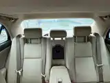 Фото 13 - Toyota Crown